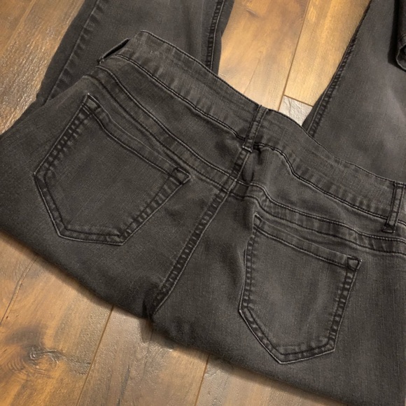 Black Skinny Jeans - Picture 3 of 3